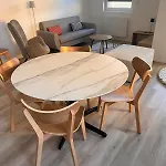 Petite Maison Climatisee Avec Garage Attenant *