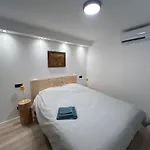 Petite Maison Climatisee Avec Garage Attenant Apartamento *