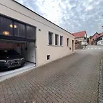 Petite Maison Climatisee Avec Garage Attenant