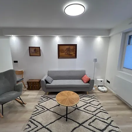 Petite Maison Indépendante Avec Garage Attenant Apartamento