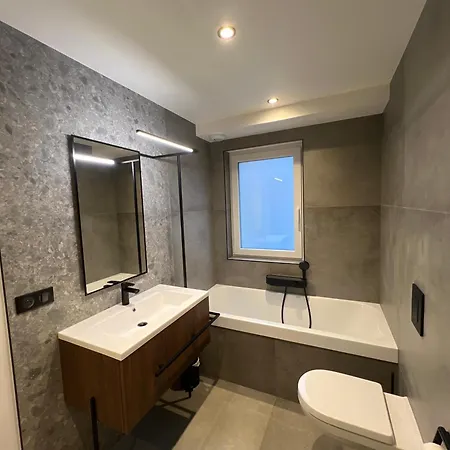 Apartament Maison Climatisee Independante Et De Plein Pied *