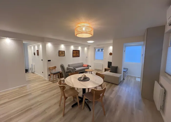 Petite Maison Climatisee Avec Garage Attenant Lejlighed Bischoffsheim