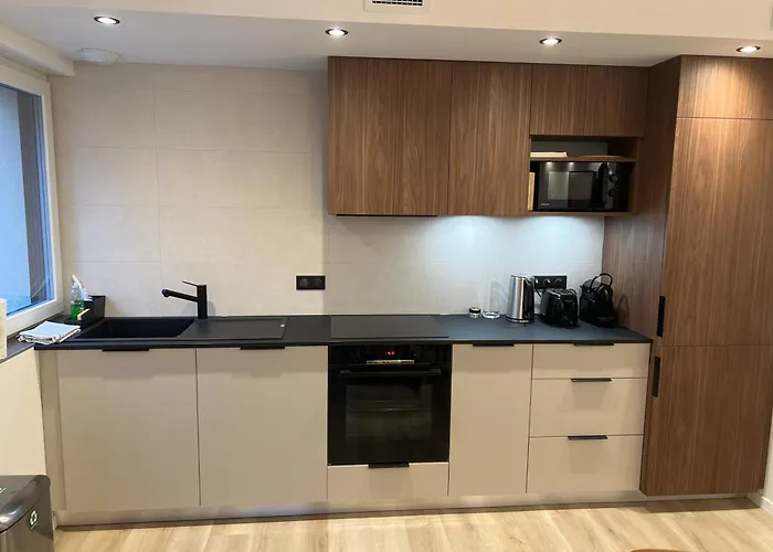 Petite Maison Climatisee Avec Garage Attenant