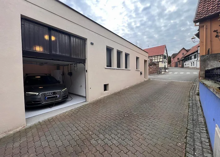 Petite Maison Climatisee Avec Garage Attenant